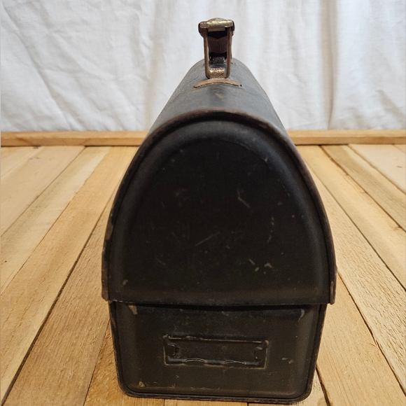 DOME TOP LUNCH BOX - CIRCA 1940 - PATENTS PENDING - THERMOS CLIP - NICE PATINA - Picture 7 of 15